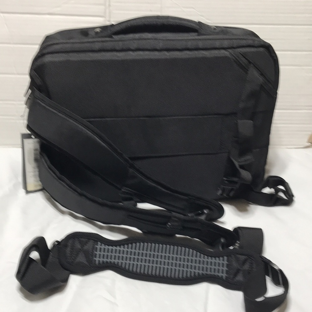 Kenneth Cole computer briefcase with multi compartments and convertible. NWT - Picture 2 of 13